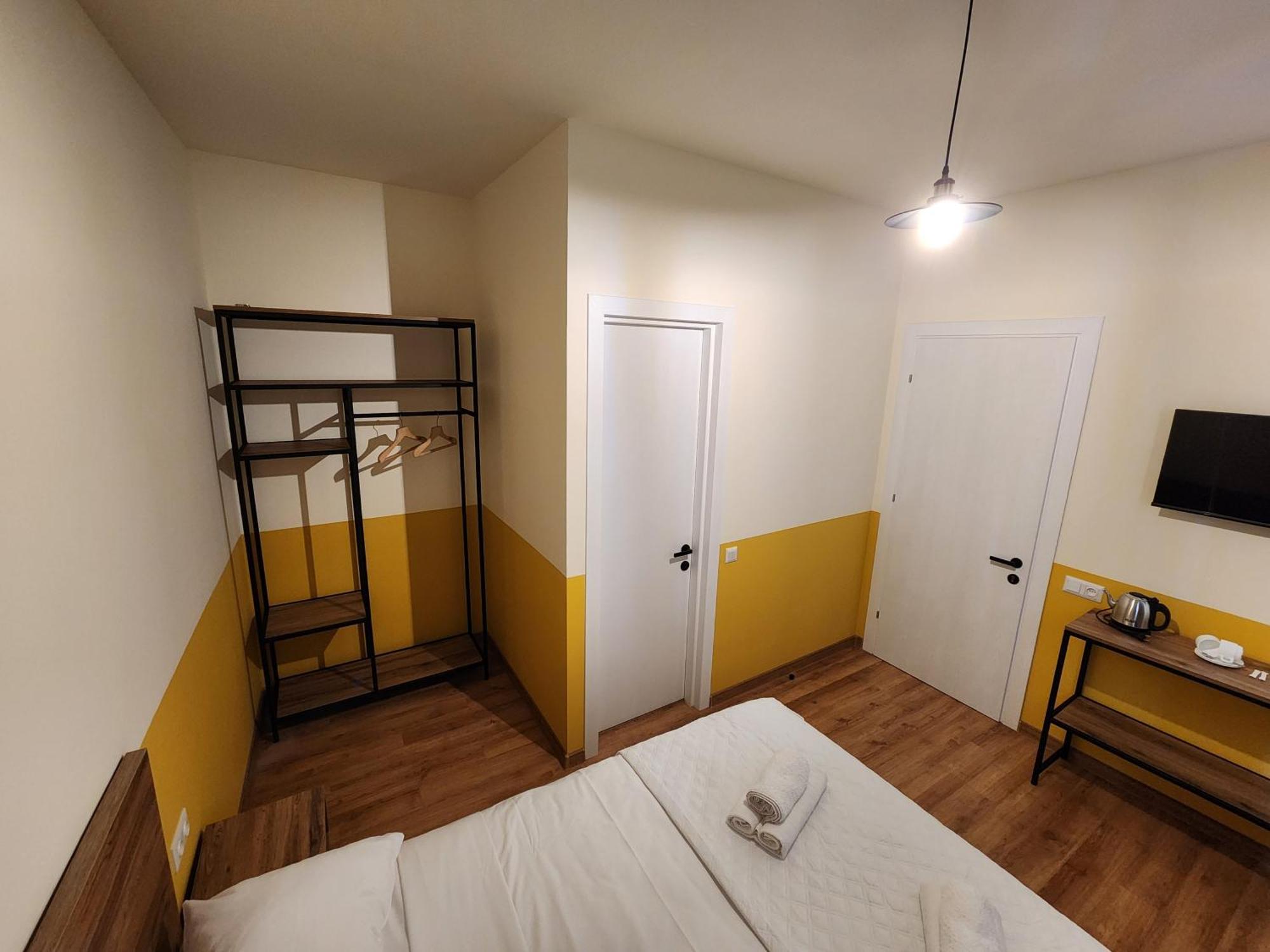 Dro Hotel Кутаиси Экстерьер фото